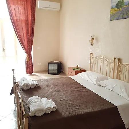 Alojamento de Acomodação e Pequeno-almoço San Gaetano Bed 3*