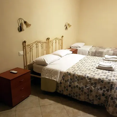 San Gaetano Bed Alojamento de Acomodação e Pequeno-almoço 3*