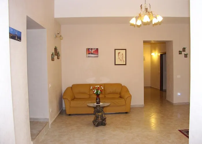 Oda ve Kahvaltı San Gaetano Bed Napoli